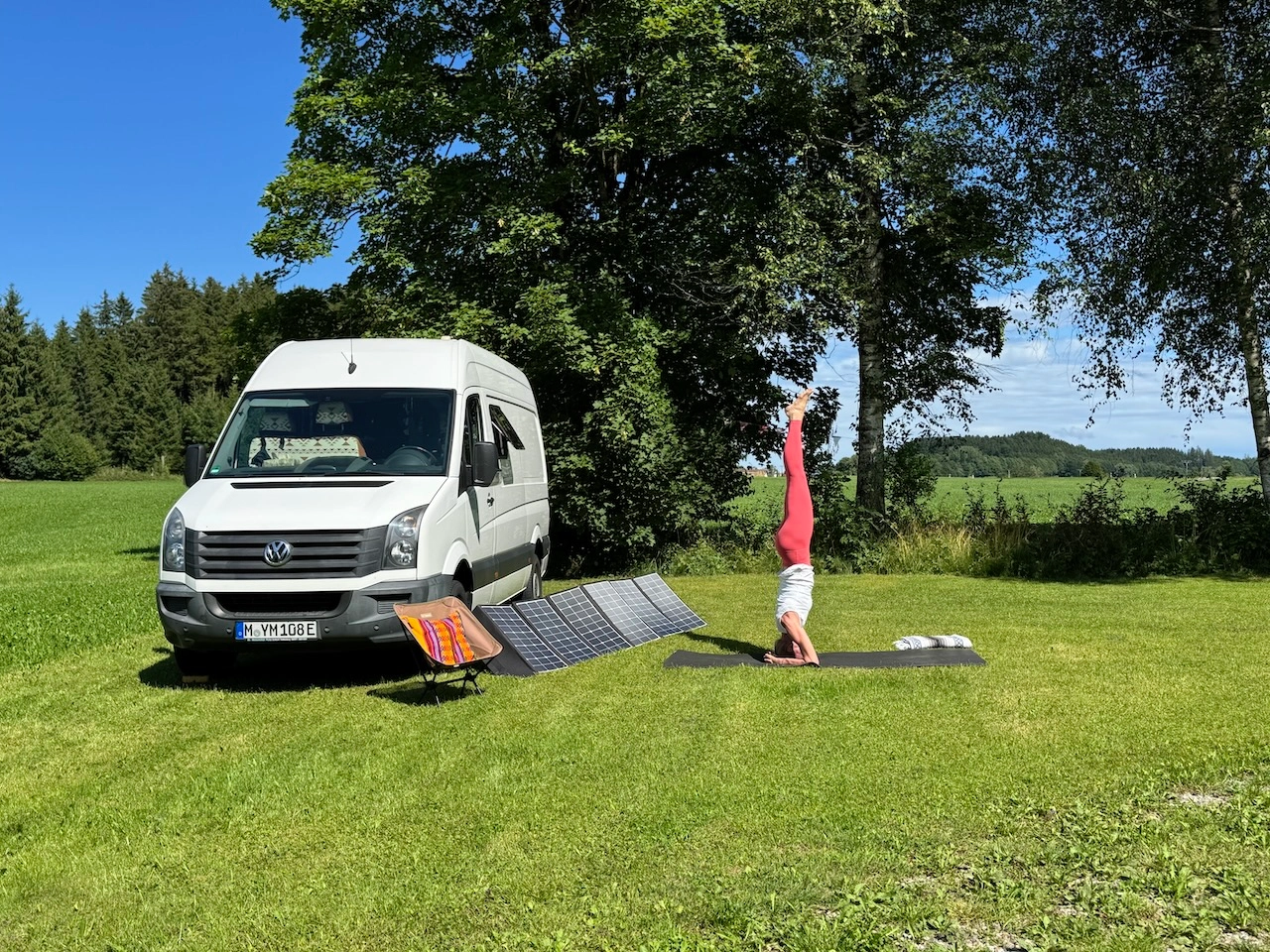 Kopfstand-van Yogamour Yoga