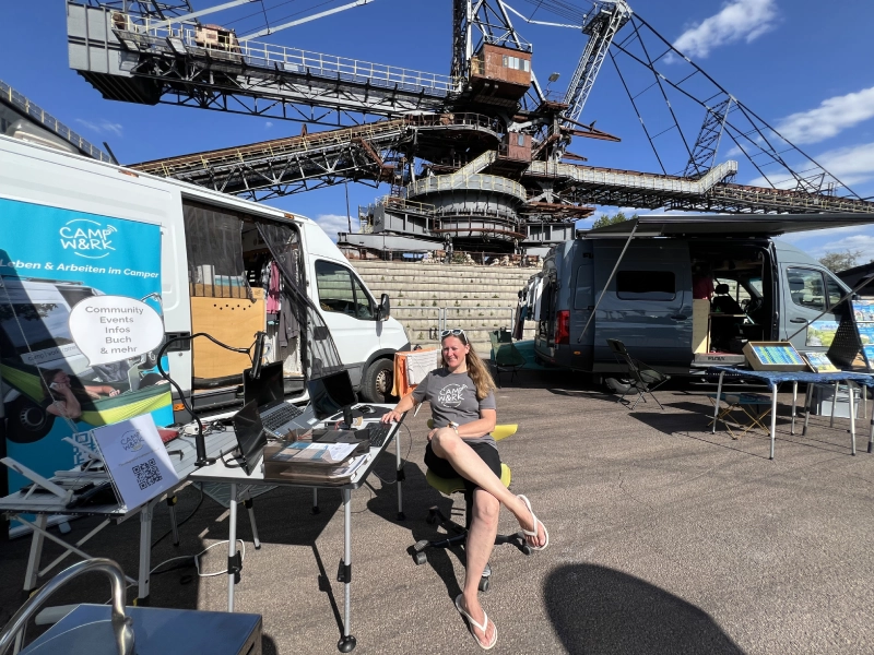 Shop Camper Office Ferropolis Anja im Outdoor Office